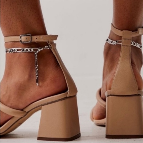 NEW Free People Parker Chain Heel Natural 39.5 - Picture 15 of 15
